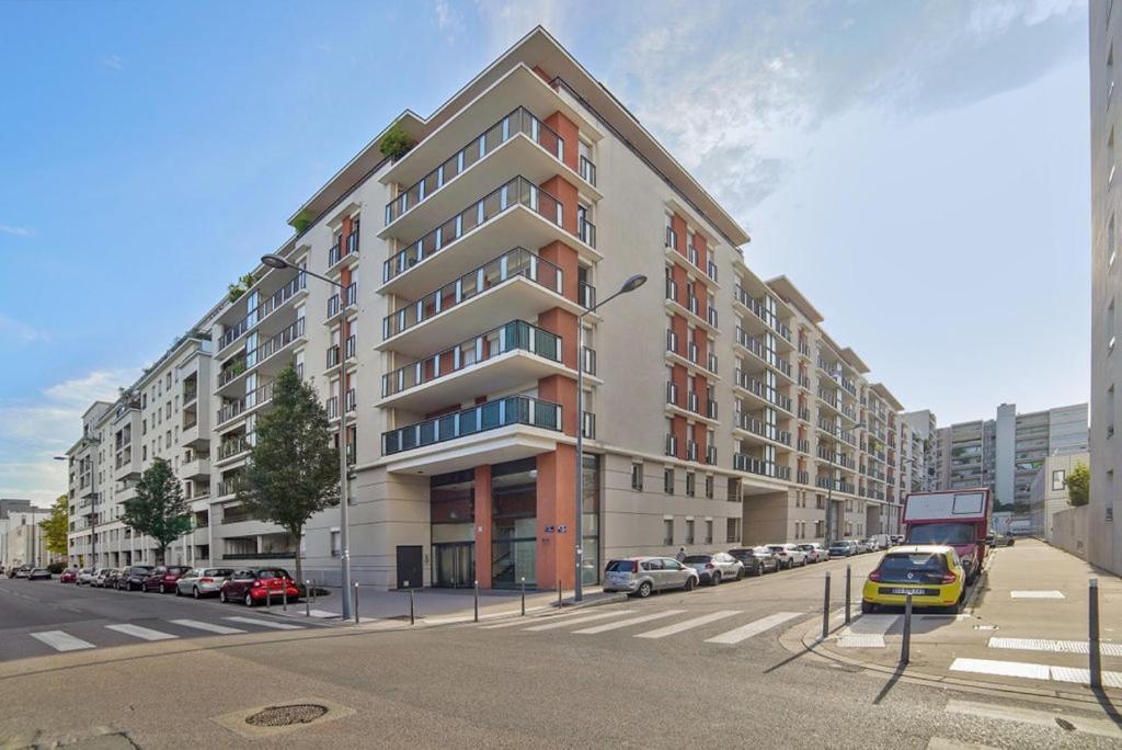 ビユールバンヌ52M2,Terrace&Garage,Near Part Dieu Station,Lyon Congress Center,Parc Teted'Orアパートメント エクステリア 写真